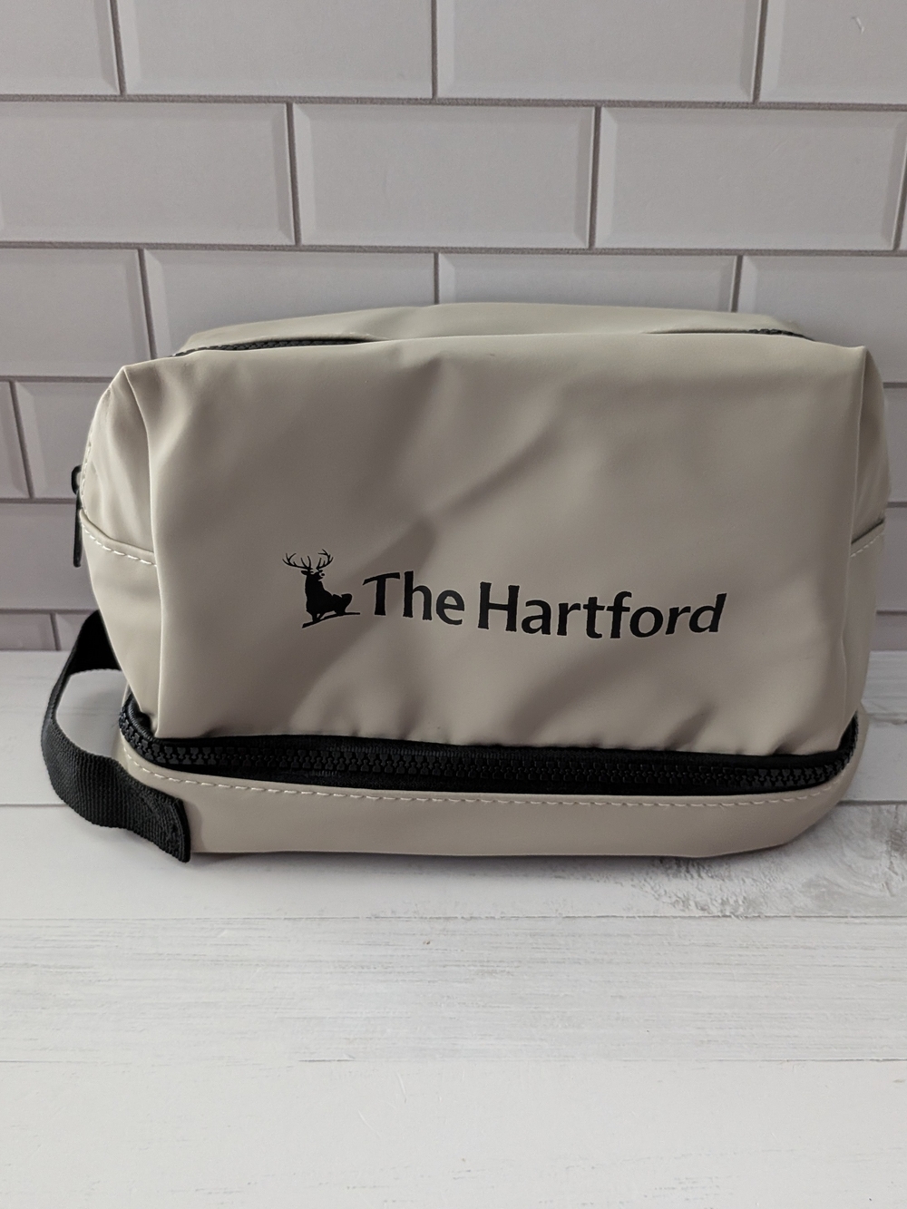 Hartford Men's Beige Travel Toiletry Bag